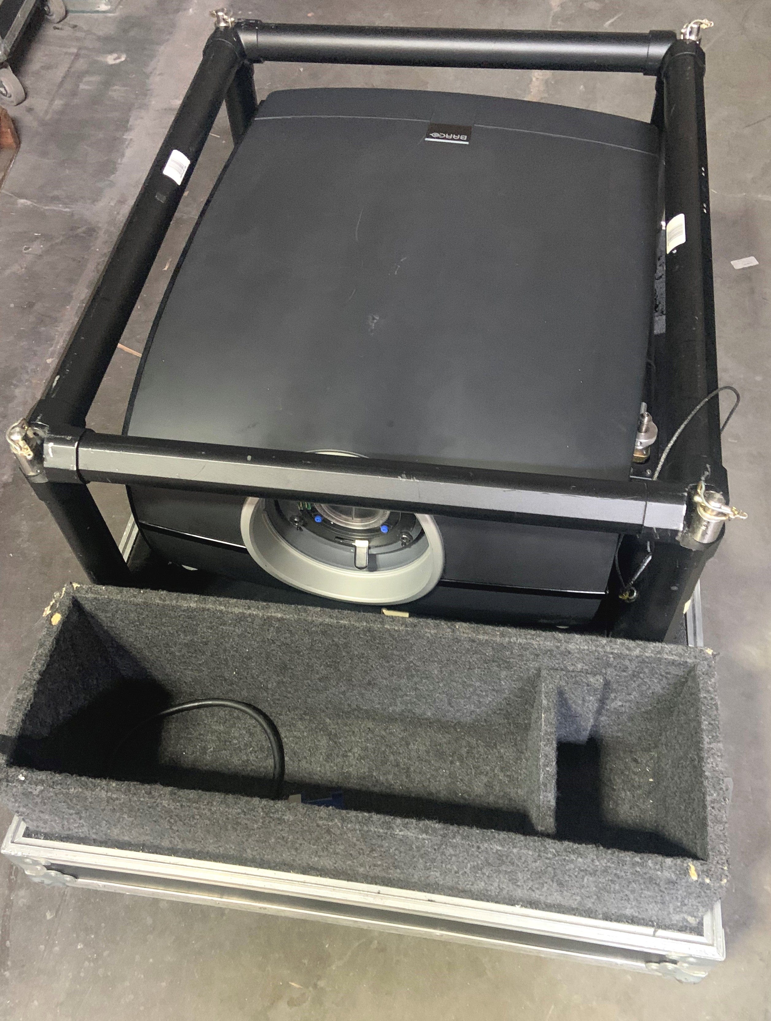 Barco F90-4K13 Ultra-High-Definition 4K DLP Video Projector