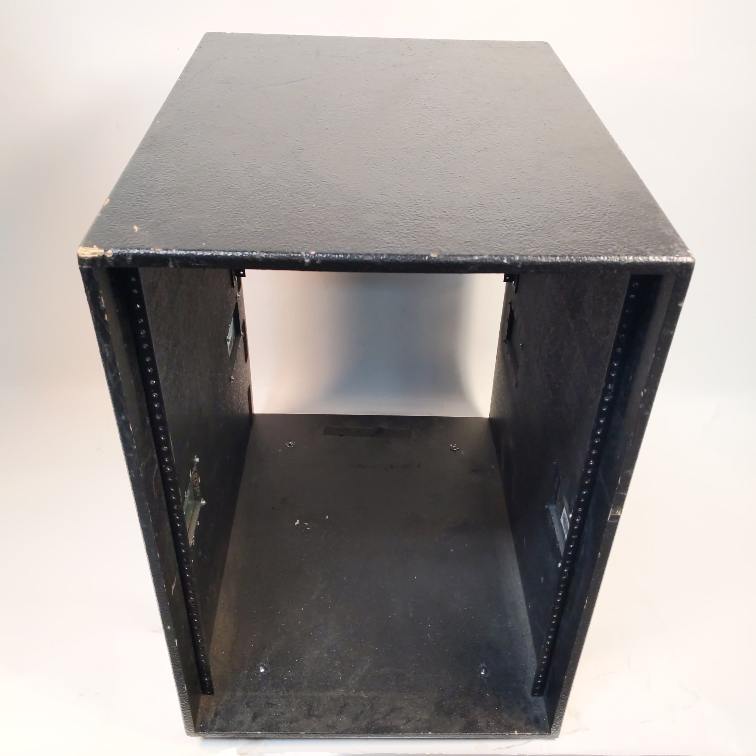 Solotech SLRM16 16U Wooden Rackmount Sleeve - The Ultimate Solution for Organized Equipment Storage