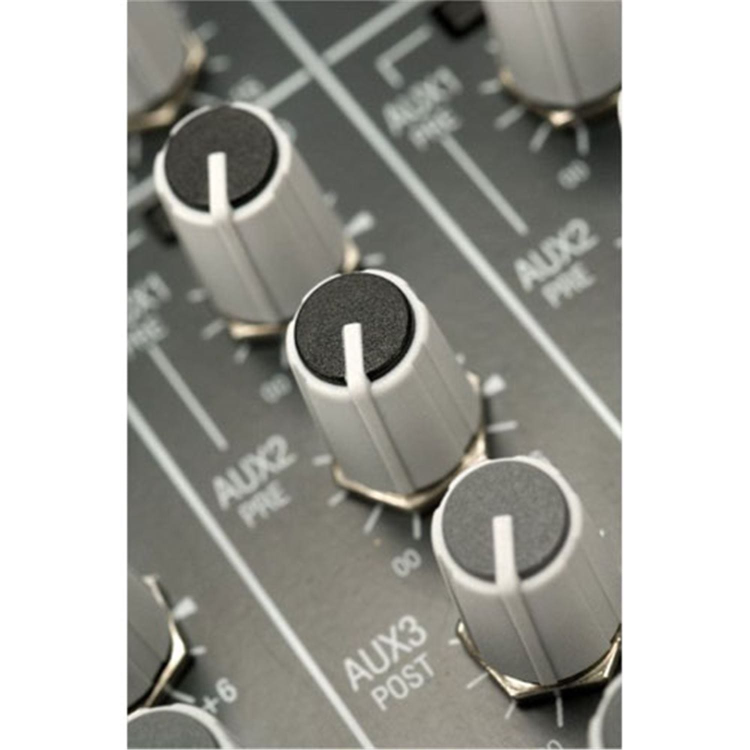 Allen & Heath Zed-420: Your All-in-One Mixing Solution